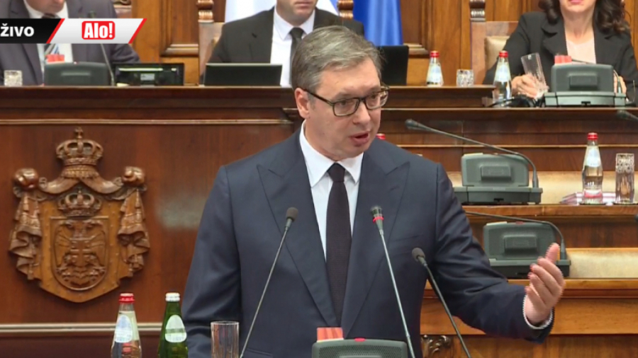 POSEBNA SEDNICA NARODNE SKUPŠTINE O KiM Vučić:  Što podržavate one koji ulaze sa 400 automatskih pušaka? (FOTO/VIDEO)