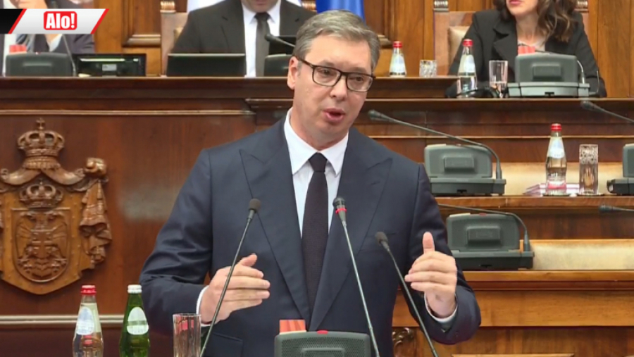 POSEBNA SEDNICA NARODNE SKUPŠTINE O KiM Vučić:  Što podržavate one koji ulaze sa 400 automatskih pušaka? (FOTO/VIDEO)