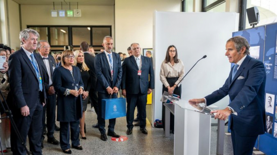 IZLOŽBA DELA NAJPOZNATIJEG SRPSKOG PRONALAZAČA Muzej Nikole Tesle na 66. zasedanju međunarodne konferencije za atomsku energiju u Beču