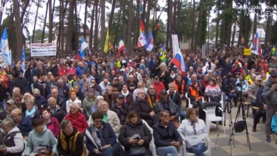 PROTESTI U NEMAČKOJ SE NASTAVLJAJU Građani traže rešenje ekonomske krize, ali i ukidanje sankcija Rusiji (VIDEO)