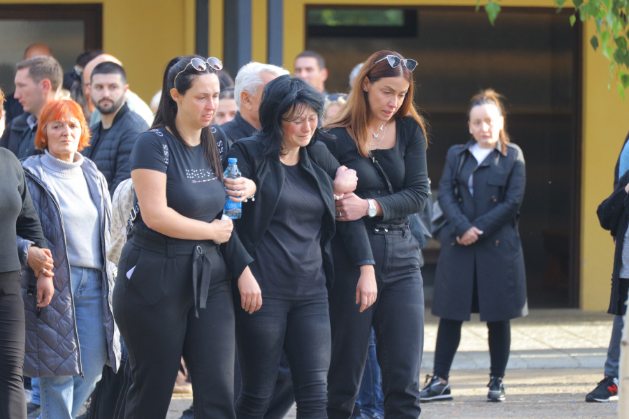 MONSTRUMI KOJI SU ZGROZILI SRBIJU Jedan izbo sina posle utakmice, drugi zadavio trogodišnju ćerku u kofi, da se osveti ženi!