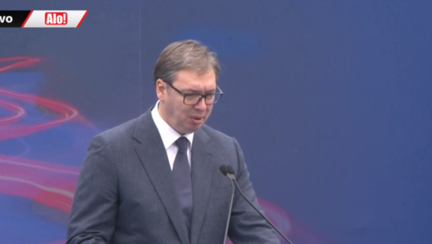 VUČIĆ "Gledao sam cene nafte jutros, ljudi, krenula je ludnica"