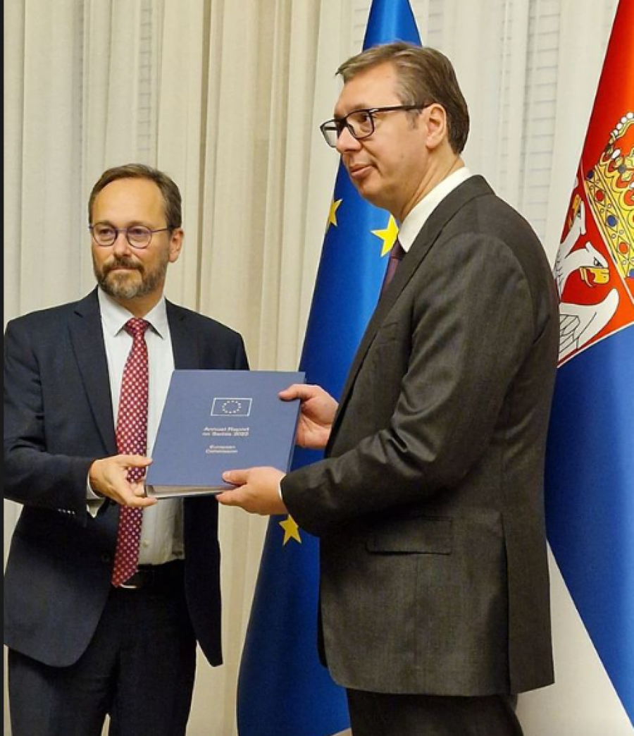 ŽIOFRE PREDAO VUČIĆU GODIŠNJI IZVEŠTAJ  Očekuje se obraćanje predsednika Vučića (FOTO)