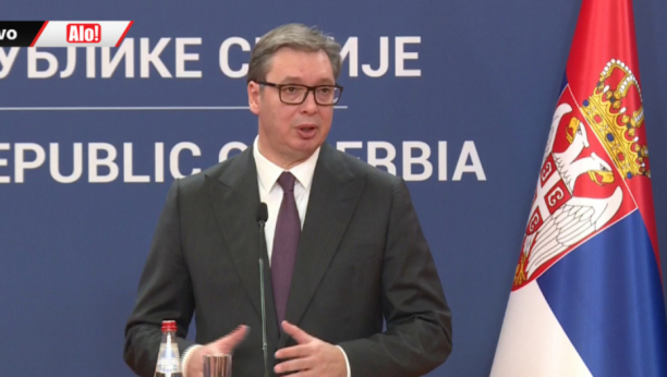 VUČIĆ PORUČIO OPOZICIJI I TAJKUNSKIM MEDIJIMA "EU vidi nazadovanje samo u jednoj oblasti, a to je naš odnos prema sankcijama Rusiji" (VIDEO)