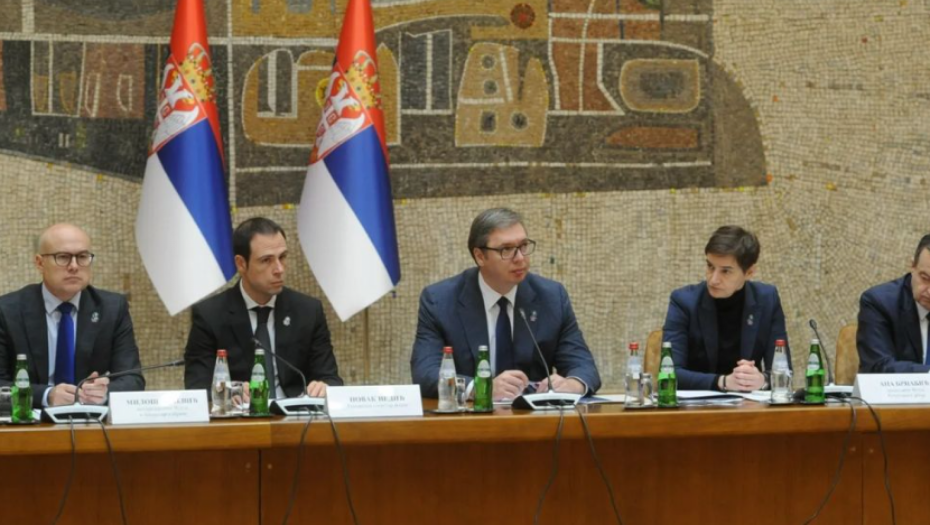 MOĆNA PORUKA VUČIĆA POSLE SEDNICE VLADE: "Ne odustajemo od odgovorne politike mira i stabilnosti"