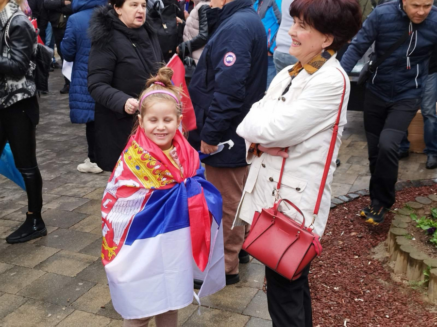 KRIZA NA KOSOVU Prištinska opozicija kritikuje Kurtija! (FOTO/VIDEO)