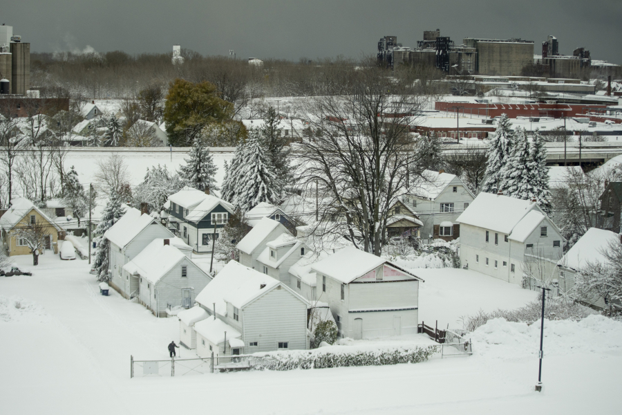 SNEŽNA OLUJA PARALISALA AMERIKU! Potpuni kolaps, već ima mrtvih! (FOTO)