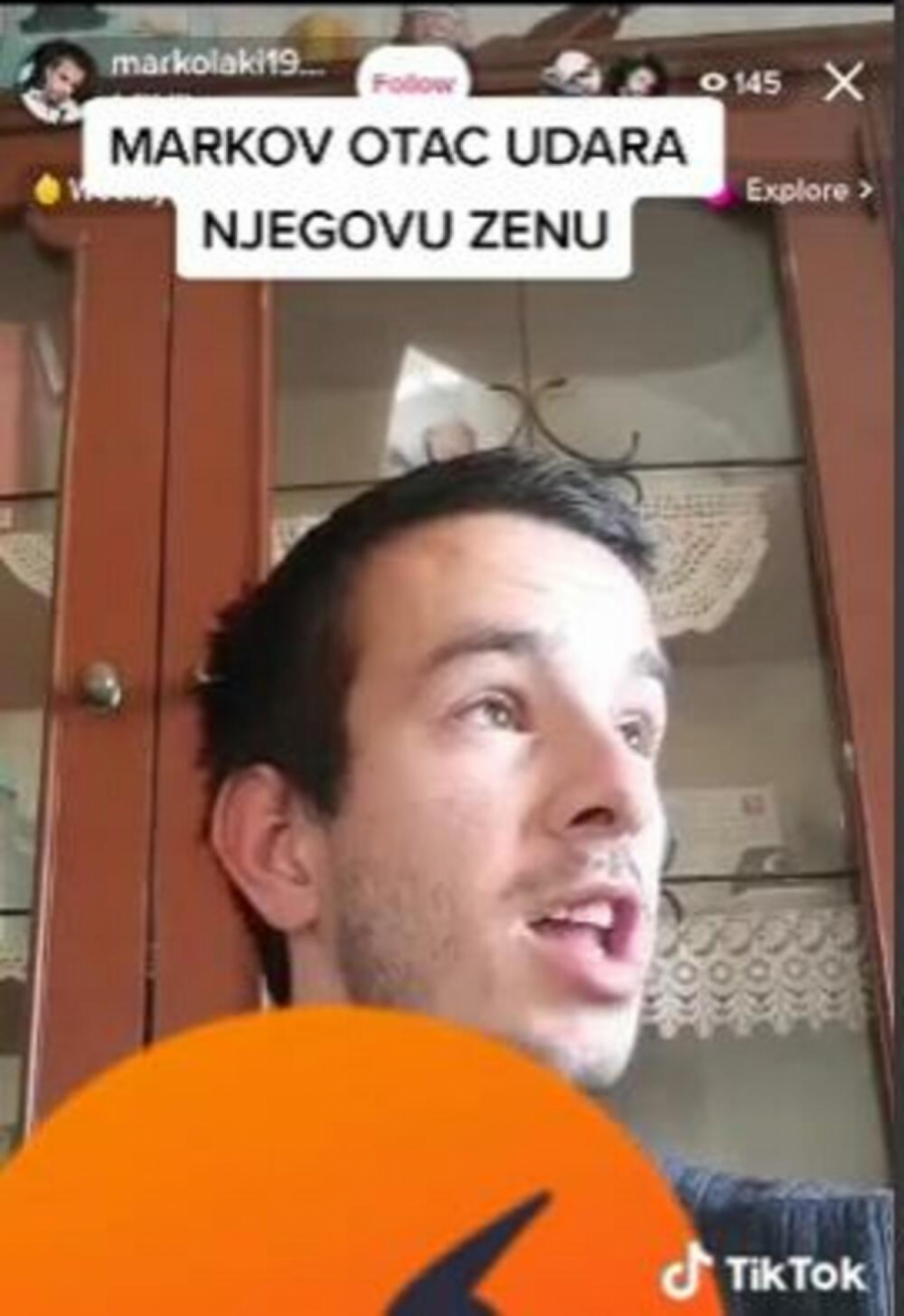 SKANDALOZNO Evo ko je Marko Tiktoker koji je snimio oca dok tuče njegovu suprugu (VIDEO)