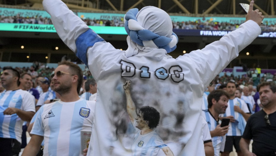 MARADONA KAO DA JE TU Argentinci napravili opasnu ludnicu pred svoj prvi meč (FOTO)