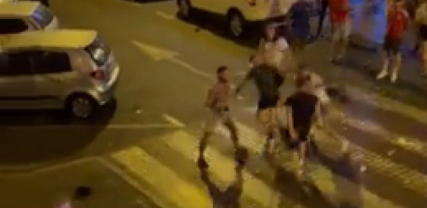 BRUTALNA TUČA PRED ODLUČUJUĆI MEČ NA MUNDIJALU Žestok obračun navijača Engleske i Velsa (VIDEO)