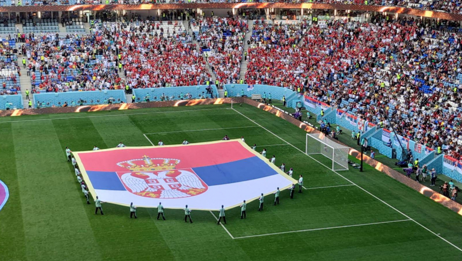 SRBIJA DO KATARA Navijače dočekao "Svilen konac" (VIDEO)