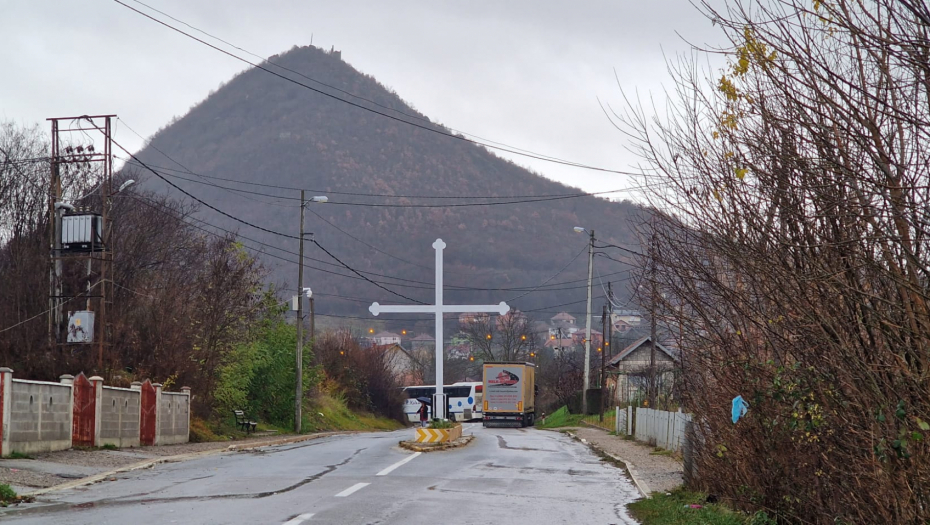 ŠIPTARI NE PRESTAJU DA TERORIŠU SRBE Pokradene kuće u selu Bogoševce, obijena i crkva