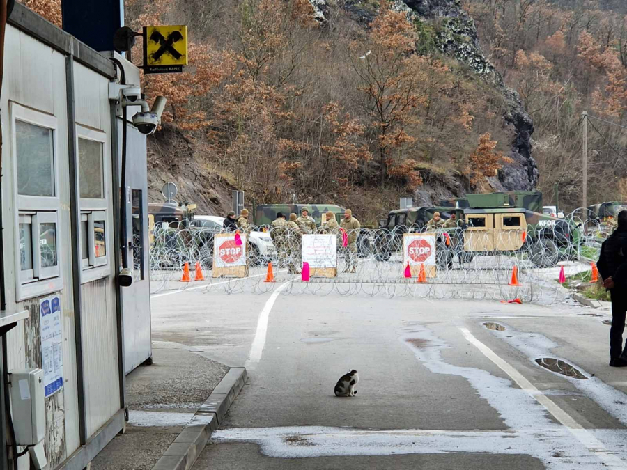 BARIKADE NA JARINJU I BRNJAKU UKLONJENE Saobraćaj i dalje zatvoren