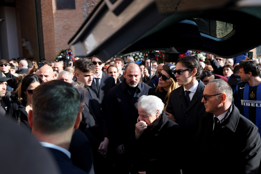 POTRESNO Sinišina majka ispraća sina na večni počinak (FOTO)