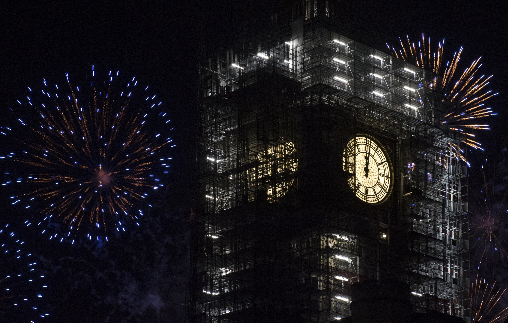 OD LONDONA DO BEOGRADA Alo! upoređuje cene za doček Nove godine, ali i otkriva stvari na koje morate da obratite pažnju!