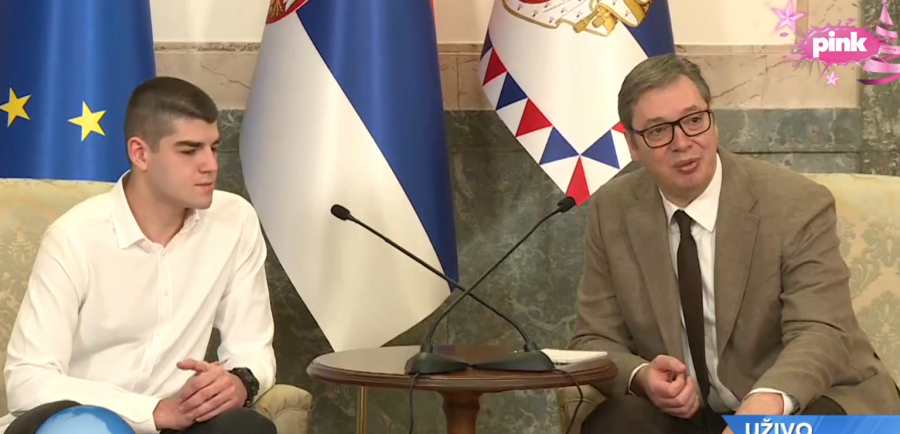 NIKOLA NEDELJKOVIĆ KOD PREDSEDNIKA Vučić: Do sada nam ni prst nisu slomili, a kamoli kičmu (VIDEO)