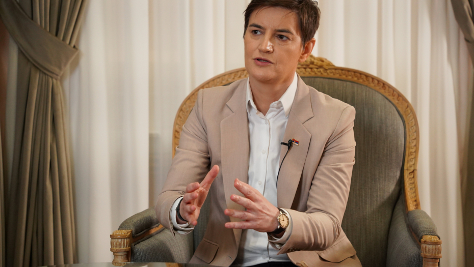 ANA BRNABIĆ ČESTITALA NOVU 2023. GODINU: "Da stvaramo novu i drugačiju Srbiju i bolju budućnost za sve građane"