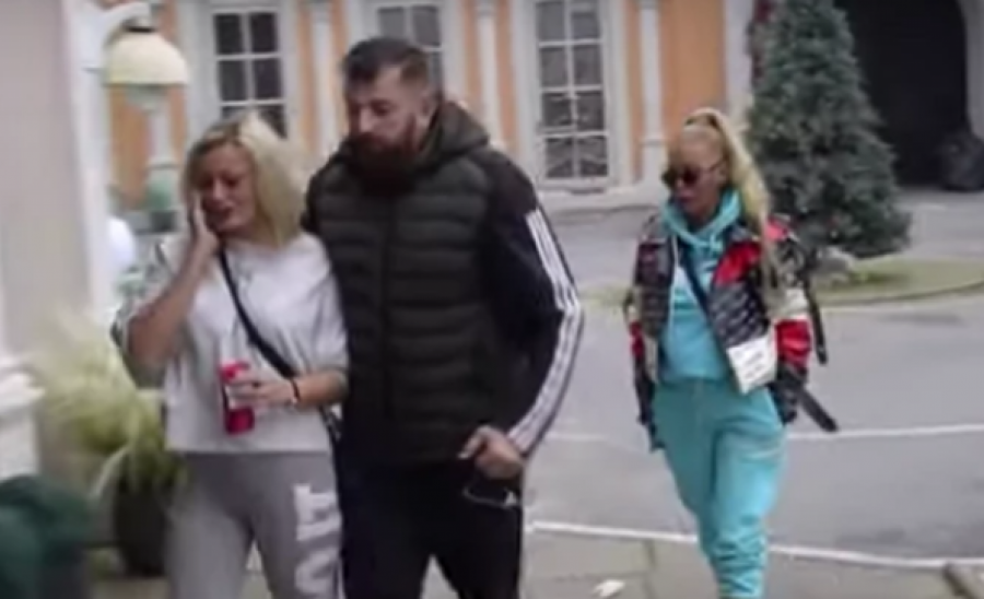 MAJA JECA NA SAV GLAS NAKON VESTI DA JOJ JE UMRO OTAC Stravične scene u Zadruzi, hitno je izveli napolje (VIDEO)