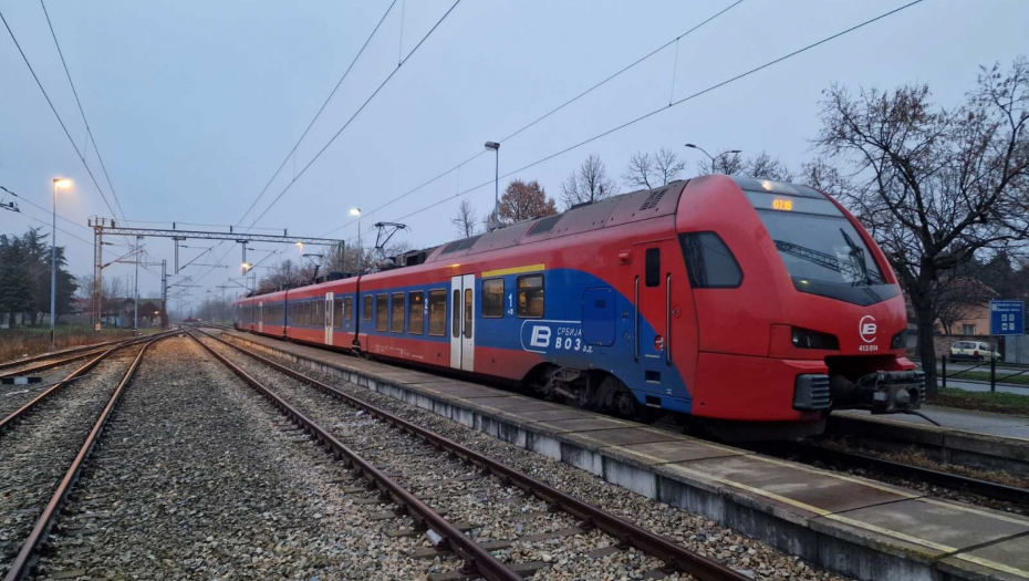 TRAGEDIJA U ZEMUN POLJU Ženu usmrtio voz na pruzi