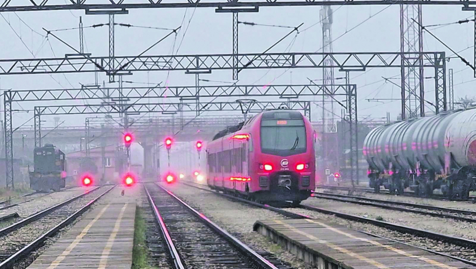 DESET VOZOVA SAOBRAĆA IZMEĐU SEGEDINA I SUBOTICE Od danas jeftinija vozna karta između ta dva grada