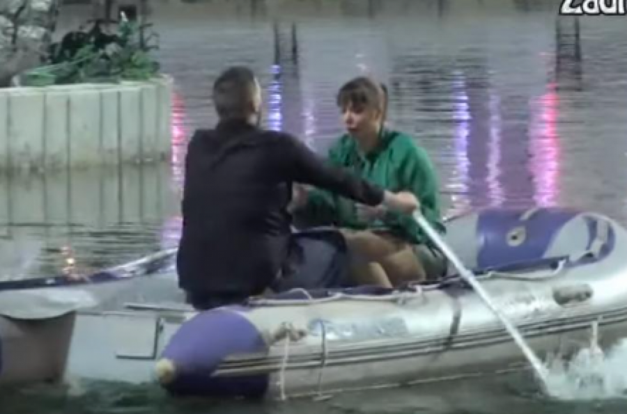 IMA DA GLEDAM GDE JA HOĆU Zola umalo da prevrne čamac zbog Miljaninih provokacija, ovo mu je zabranila