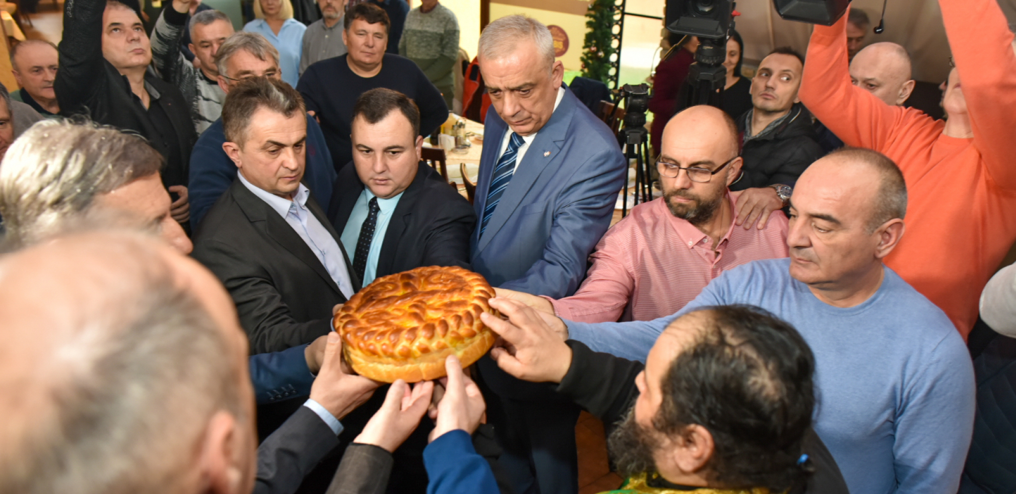 Zavičajna zajednica “Republika Srpska” u Subotici obeležila slavu Sveti Stefan (FOTO)