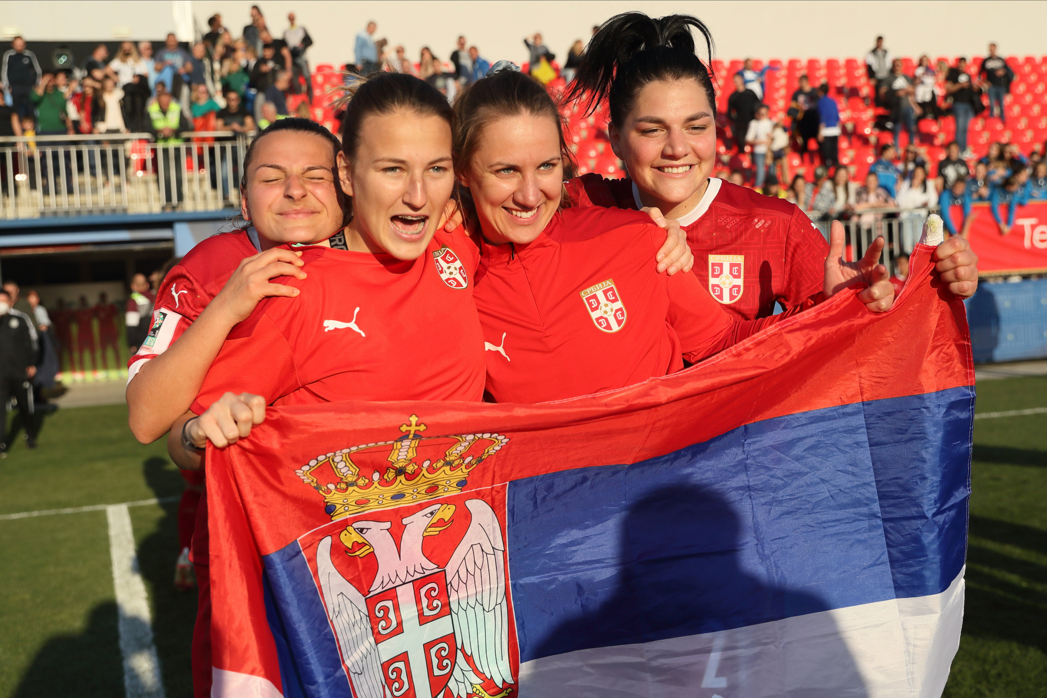 SRPKINJA SPREMNA DA POKORI OSTRVO Dejana Stefanović stigla u Premijer ligu, pa za 