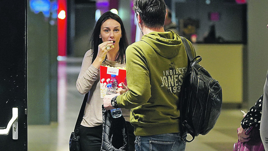 NEMA GLUME Sloboda krka, Vojin nadgleda!