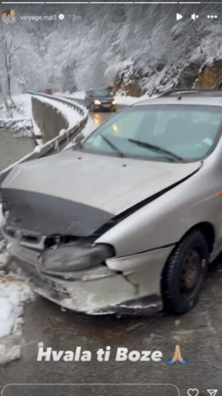 VOJAŽ IMAO SAOBRAĆAJNU NESREĆU Automobil potpuno DEMOLIRAN, hitno saopštene vesti, evo u kakvom je stanju! (FOTO)