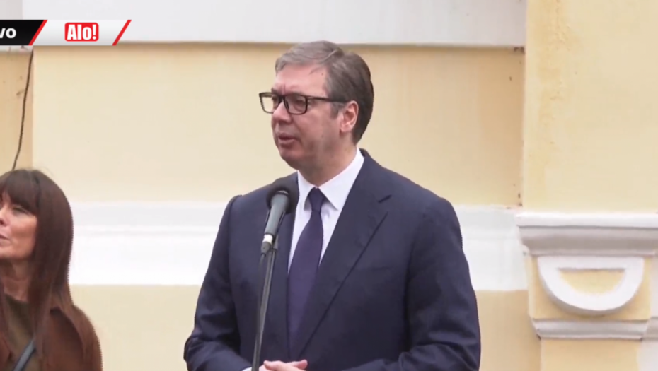 MOĆNA PORUKA VUČIĆA ZA SRETENJE "Kad je država ugrožena najvažnije je da budemo jedinstveni!"