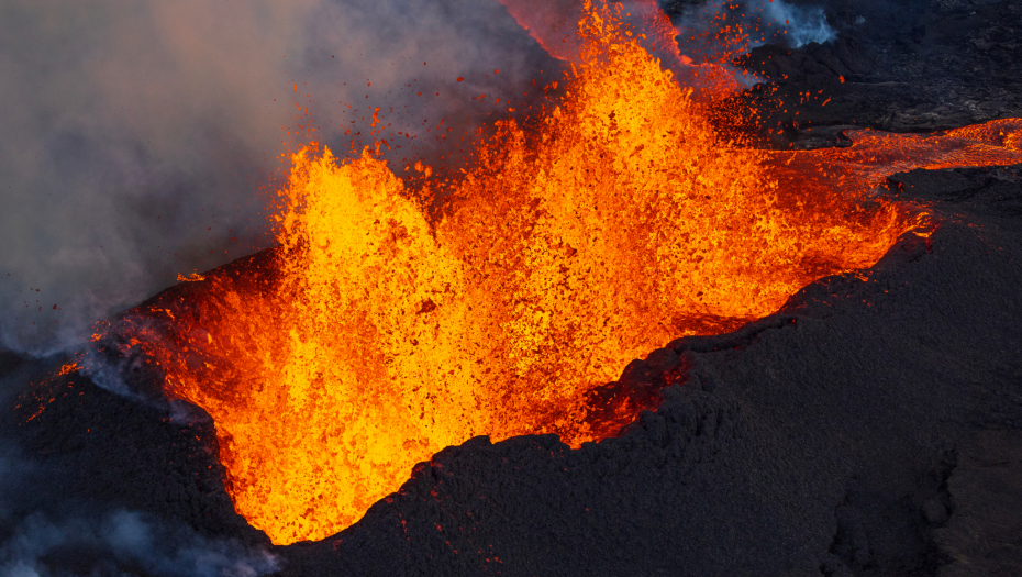 LAVA KULJA NA SVE STRANE! Poznati vulkan eruptirao zbog zemljotresa (FOTO/VIDEO)