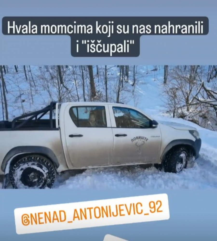 OVAKO SU DRAGAN I NJEGOVA ĆERKA MILICA IZBAVLJENI IZ SNEGA ''Hvala momcima koji su nas nahranili i iščupali'' (FOTO/VIDEO)