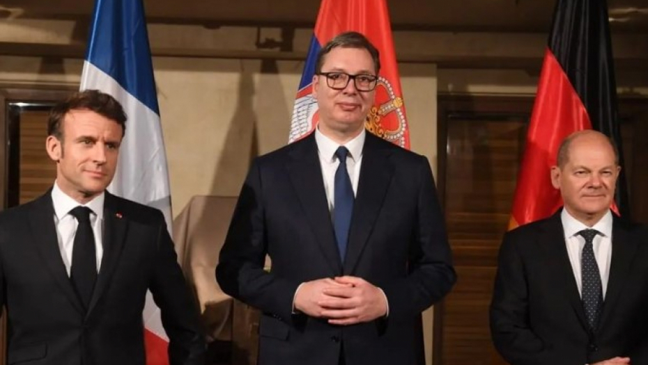 VUČIĆ SA MAKRONOM I ŠOLCOM Ozbiljan i korektan sastanak o procesu dijaloga sa Prištinom i francusko-nemačkom planu