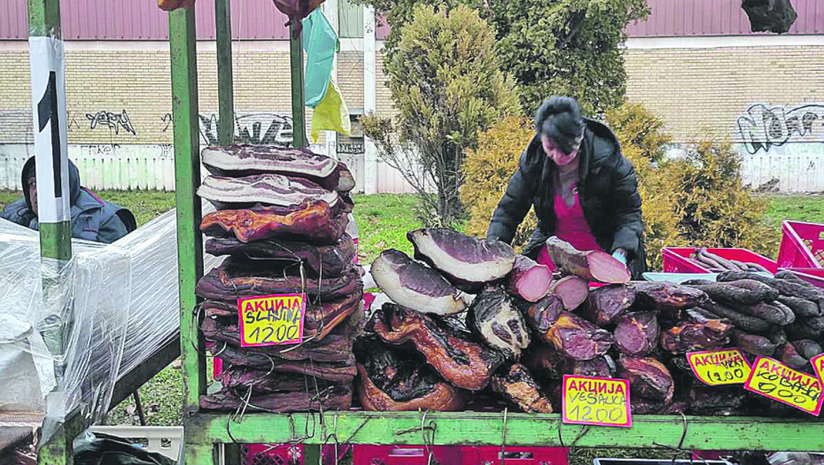 ALO! NA SLANINIJADI U Kačarevu se danas završava tradicionalni sajam hrane: Al’ se jede dobro, baš! (FOTO)