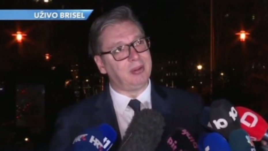 NOVA NEBULOZA ŽAKLINE TATALOVIĆ Vučić morao da je uči kako da radi svoj posao! (VIDEO)