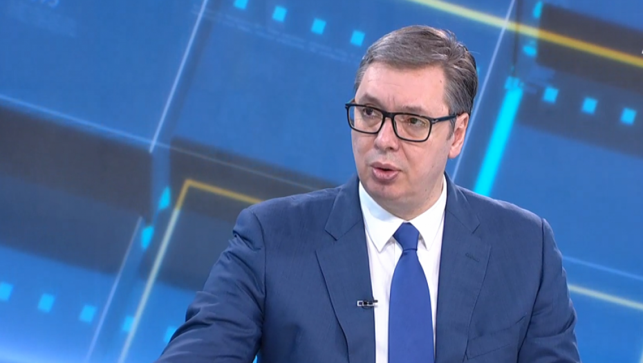 VUČIĆ DONEO U STUDIO NAJJAČE ARGUMENTE U PREGOVORIMA Odgovor Srbije Prištini na šest gusto kucanih strana