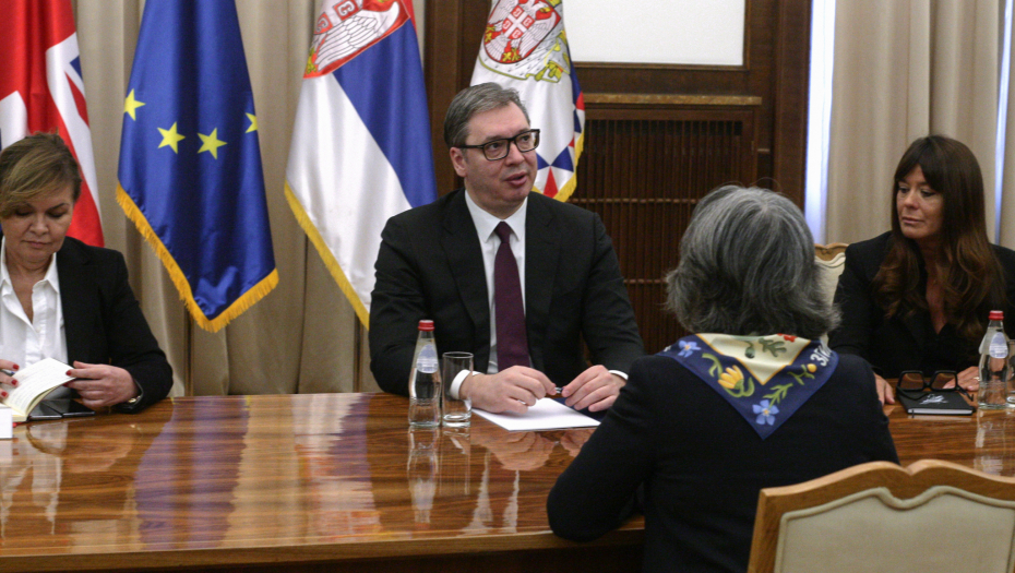 PREDSEDNIK VUČIĆ SA AMBASADORKOM BRITANIJE: Poziv na krunisanje kralja Čarlsa III posebna čast za našu zemlju (FOTO)