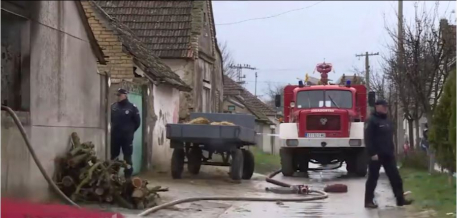 TUGA DO NEBA U STAROJ MORAVICI Porodica plače ispred kuće, ulicom se prelamaju jecaji!