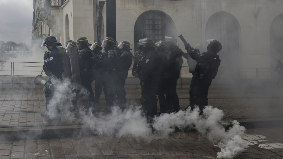 Tanjug/AP Photo/Laurent Cipriani