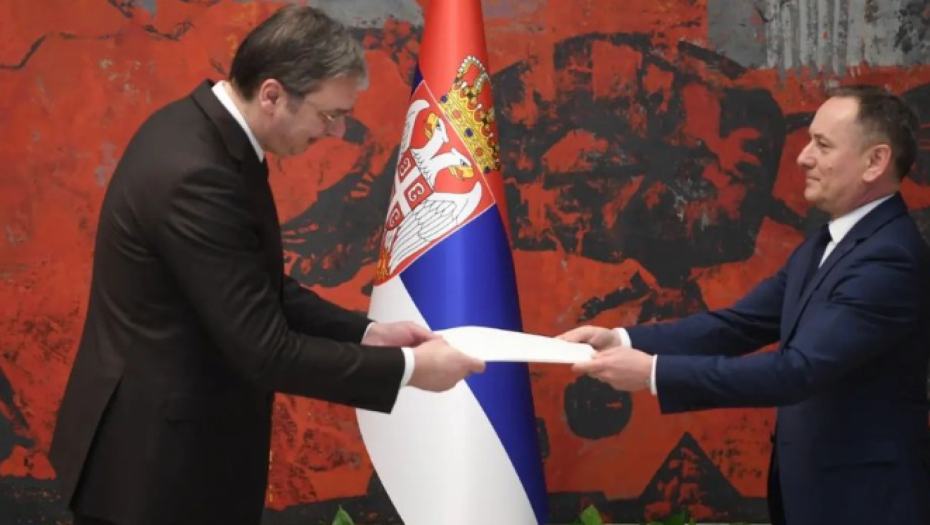 UVEREN DA ĆEMO NASTAVITI ODLIČNU SARADNJU! Vučić primio akreditivna pisma ambasadora Mađarske (FOTO)