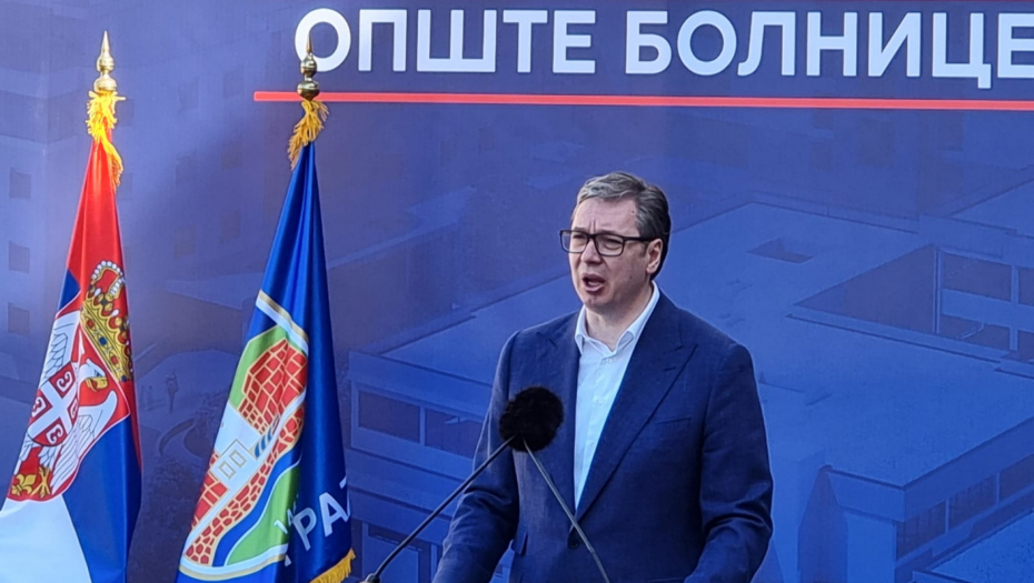 VUČIĆ U NOVOM PAZARU Veoma sam ponosan kada zajedno vidim muftiju i igumana (VIDEO)