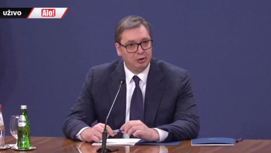 "NEMA SRBINA KOJI JE BIO HRABAR, A DA NISU POKUŠALI DA GA UHAPSE" Vučić se obraća medijima nakon završenog sastanka u Palati Srbija (VIDEO)