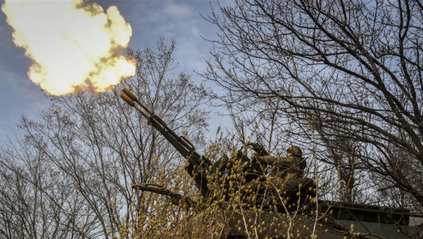 ŽESTOK UDAR NA JASINOVATU Ispaljene moćne "NATO" granate