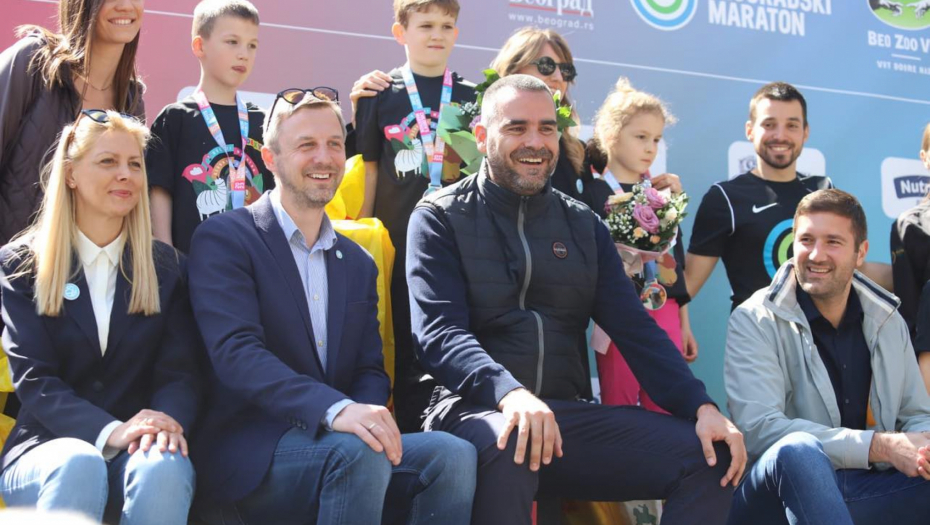 SPEKTAKL U BEO ZOO VRTU Mališani se vratili na stazu, Nole im poželeo sreću, izjednačen rekord Dečijeg maratona (VIDEO)