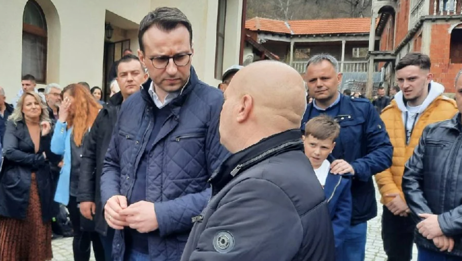 Petar Petković u manastiru Draganac na proslavi Vaskrsa