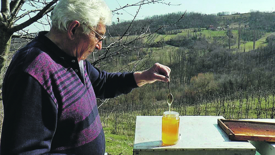 SVI ZNAMO LEKOVITOST MEDA Ali ako ga ovako koristite postaje otrov