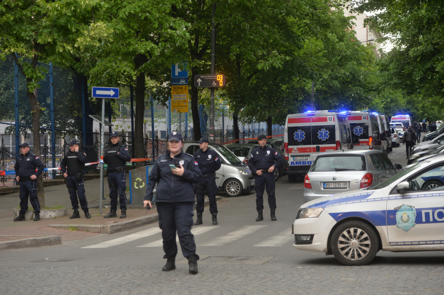 DETALJI MASAKRA U BEOGRADU Pobio drugare iz klupe pa zvao policiju: