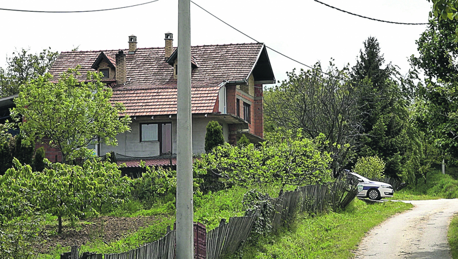 "OTAC UROŠA BLAŽIĆA HTEO JE DA PREGAZI MOG MUŽA TRAKTOROM" Komšije tvrde da su trpeli napade porodice ubice iz Mladenovca