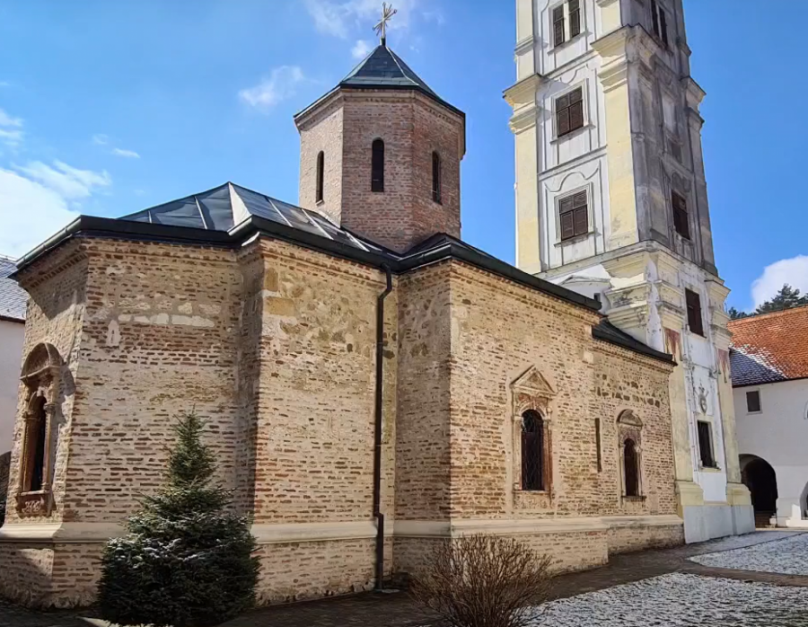 ČUVALI STOKU KRAJ IKONOSTASA Manastir Velika Remeta na Fruškoj gori, u prošlosti doživeo je velika razaranja, a danas je hram za primer (FOTO)