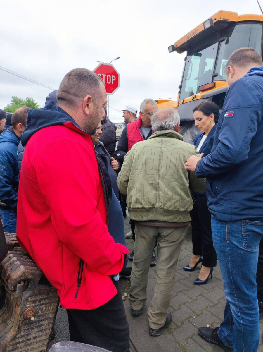 SANDRA BOŽIĆ RASKRINKALA ĐILASOVU UPOSLENICU Tajkunski mediji lagali narod, Marinika sve uprskala